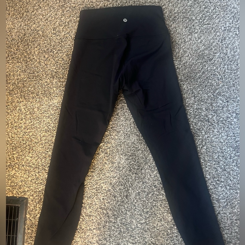 Size 4 Lululemon legging unsure if Align or Wundertrain